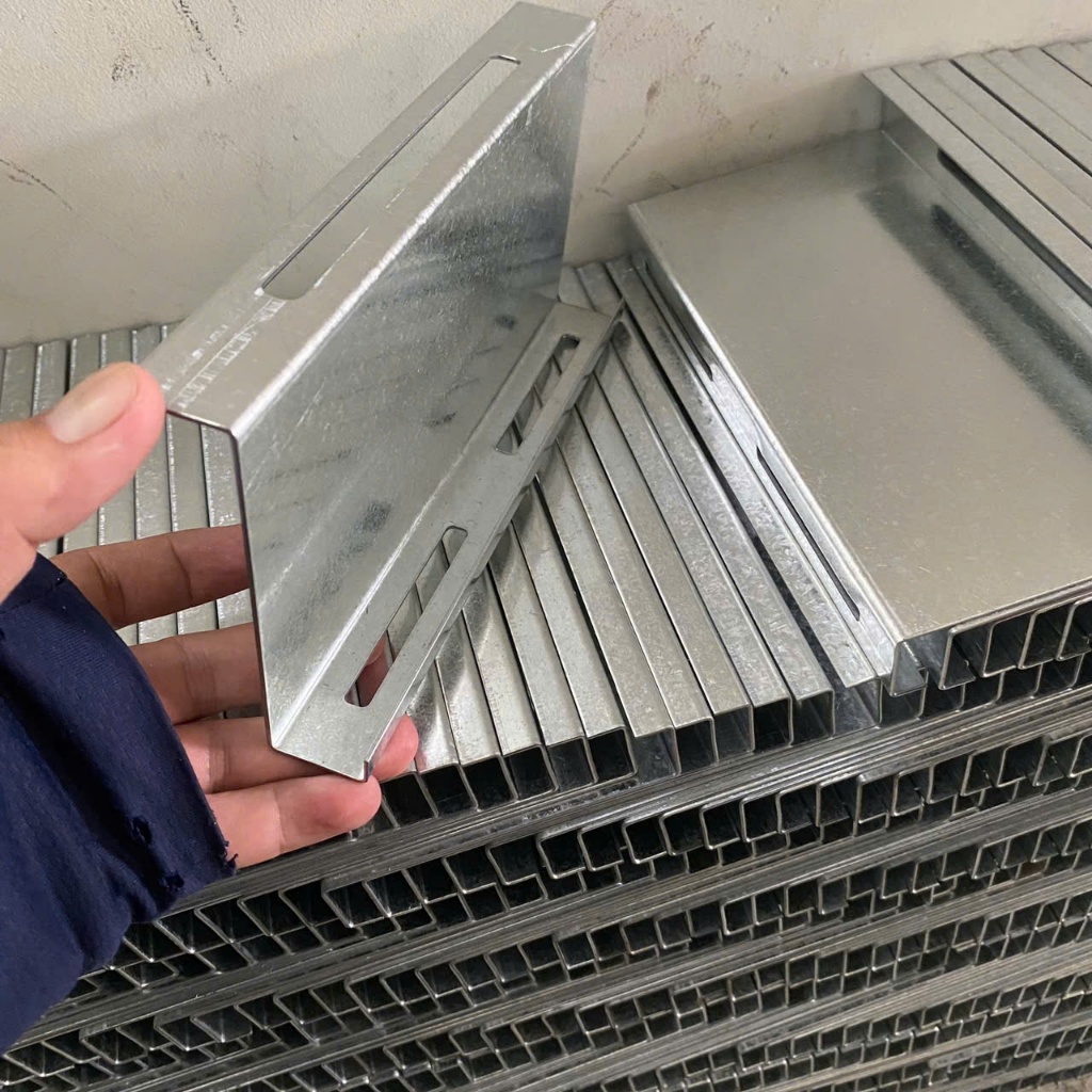 Bát hình chữ Z cao 100 dài 200mm thép mạ kẽm