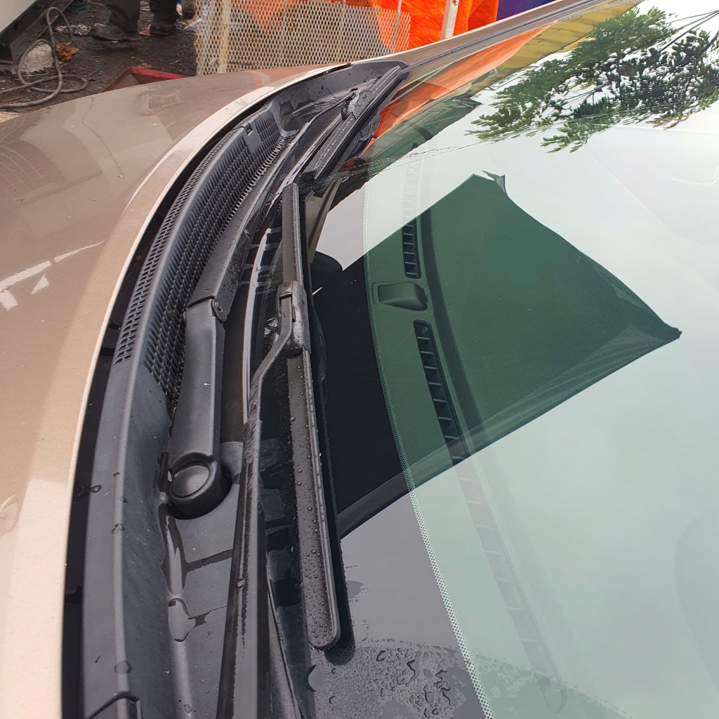 Gạt Mưa Xe Kia Sorento (2010 đến 2025) Silicone Chính Hãng