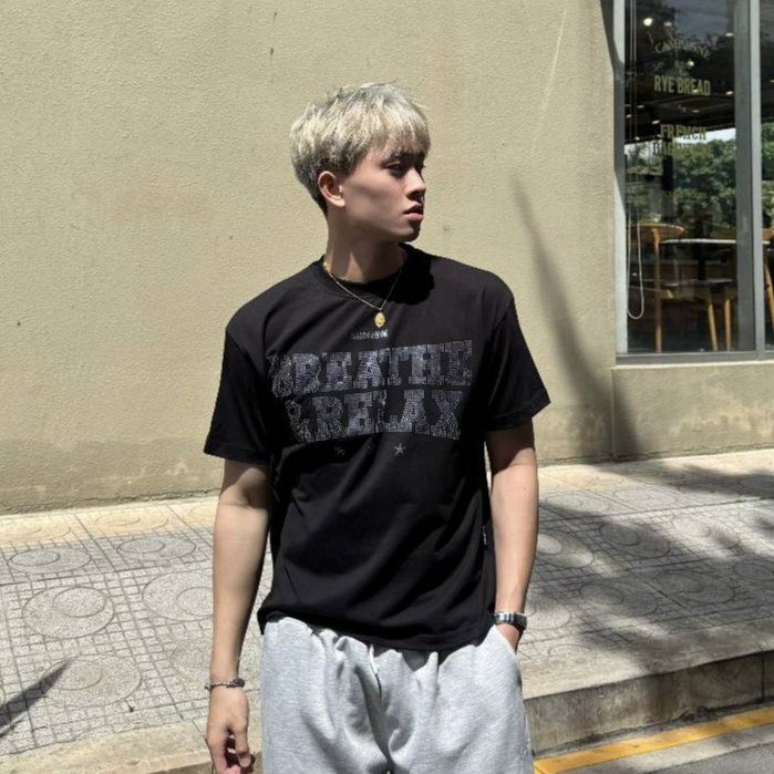 Áo Thun SAIGONESE Cổ Tròn Họa Tiết Đính Đá Form Boxy Unisex Nam Nữ 4 Màu - AT03SG | BigBuy360 - bigbuy360.vn