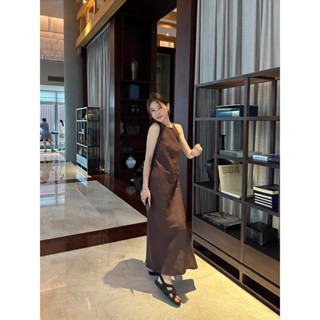 Juli Dress- | BEELY | Đầm Linen cổ yếm midi