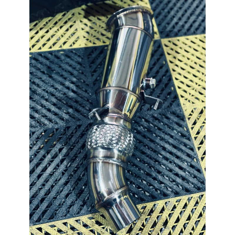 Downpipe cho BMW 320i 2020