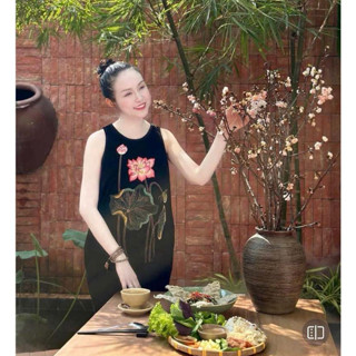 Váy Nhung The Sát Nách Thêu Sen Hồng Dáng Dài Thuỳ Ngô Thanh Store