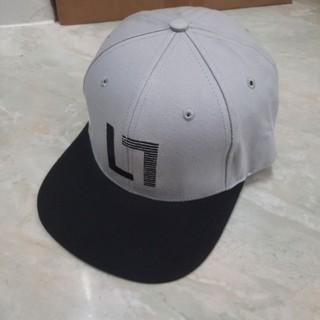 Nón hiphop, nón snapback trơn màu đen