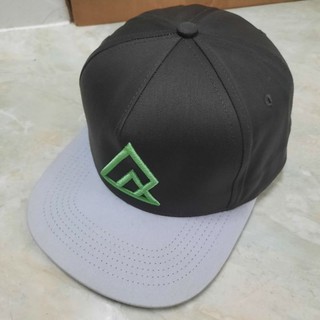 Nón hiphop, nón snapback trơn màu đen