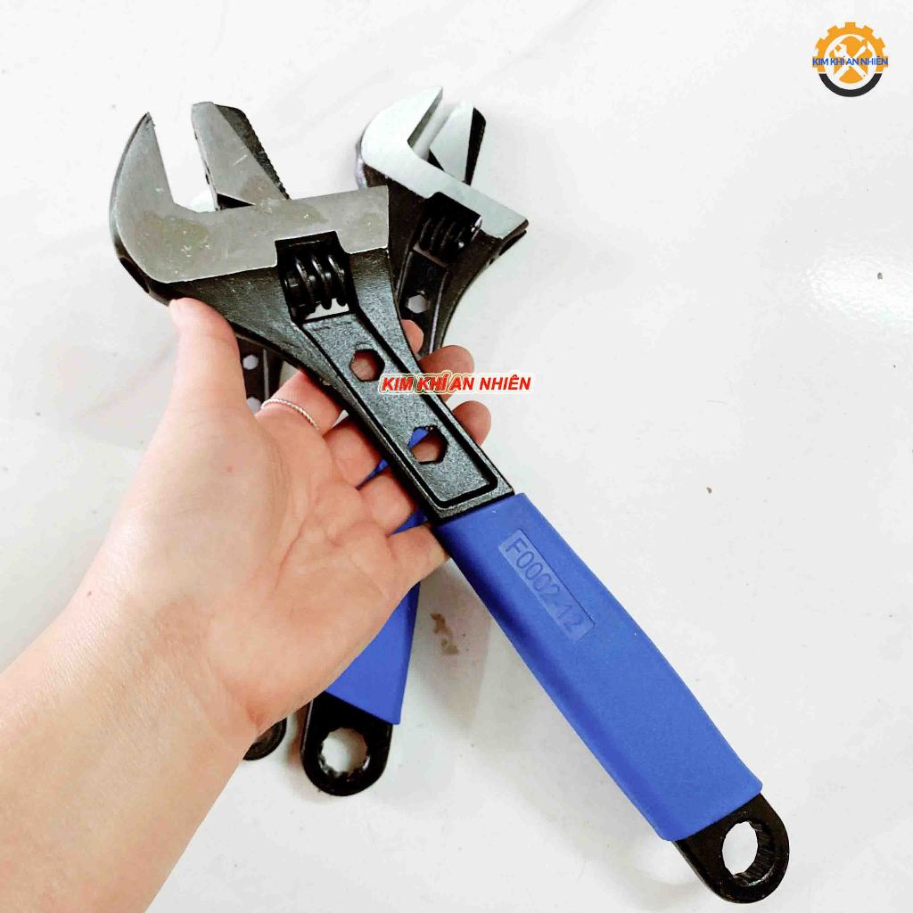 Mỏ lết F0002-12 - 300mm hàng chính hãng của Cmart,cán bọc nhựa 12"  CMART