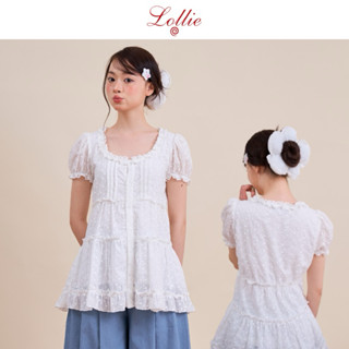 LOLLIE STUDIO - Áo kiểu thô boi thêu hoa xếp li tầng Freya Top TKA426