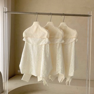  Áo trễ vai ren hoa cực xinh  - Nene._.studio 