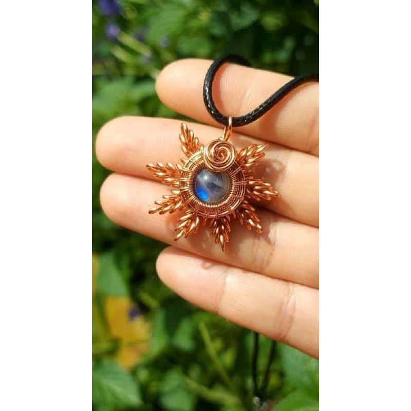 Vòng cổ Handmade bằng dây đồng đỏ
