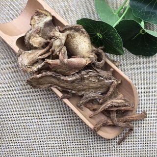 1 Kg Độc Hoạt khô lát mỏng vàng.