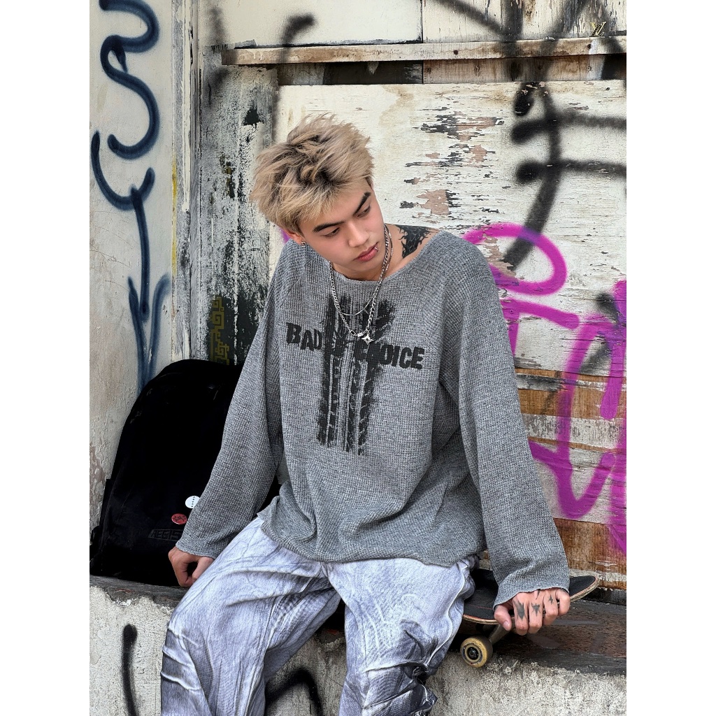 Bad Choices | Áo thun tay dài vải Tổ ong in hình form rộng | BigBuy360 - bigbuy360.vn