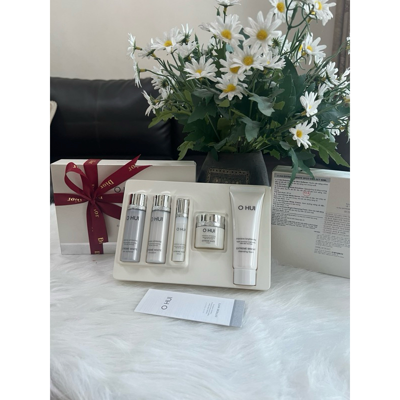 Set dưỡng trắng O HUI Extreme White mini- LG VINA NHẬP