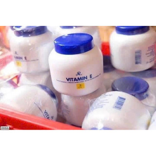 Kem vitamin e thai lan 200ml dưỡng mặt và dưỡng body ( chuẩn thái loại 1)