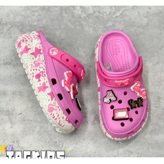 Dép sục Crocs Barbie trẻ em và phụ nữ, Giày Crocs Barbie đế cao cho mẹ và bé size C11 - M7 (28-40) kèm Jibbitz