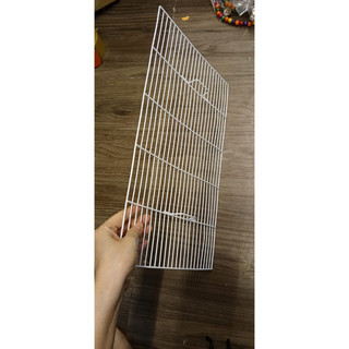 Vách ngăn đôi và lưới đáy của (lồng đại 47x30x30) .