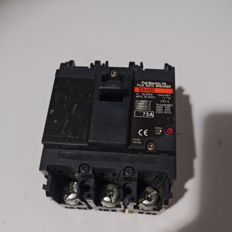MCCB FUJI AUTO BREAKER EA103C 75A