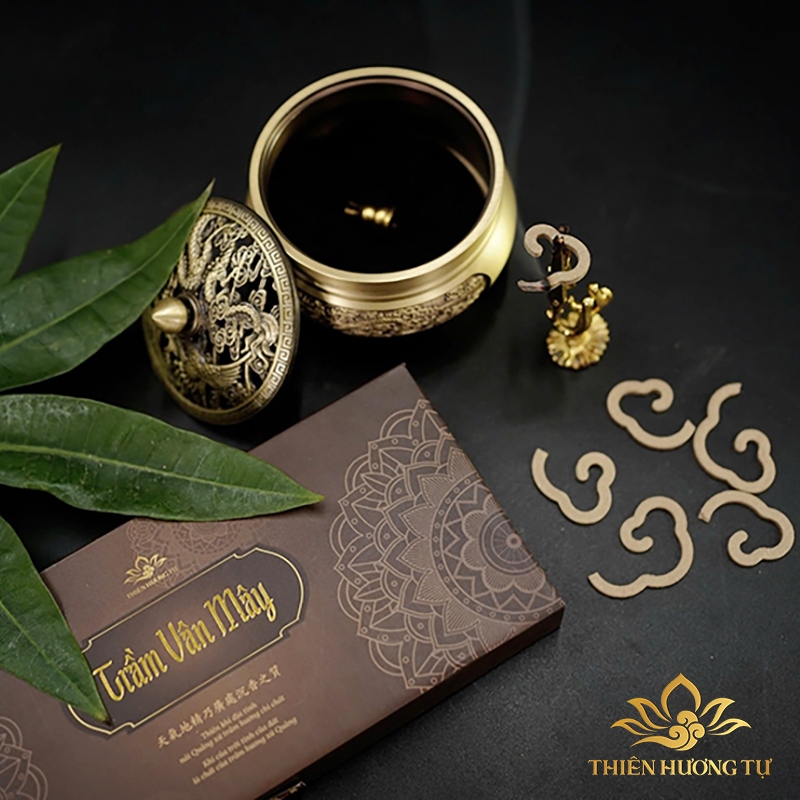 Trầm Hương Vân Mây Thượng Hạng. Hộp 15 vân mây