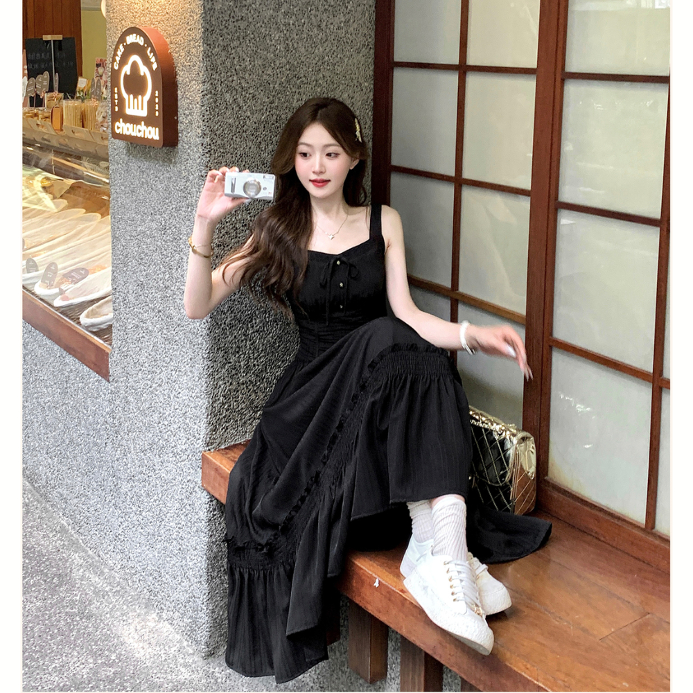 Đầm maxi đi biển nữ, váy 2 dây dáng dài thiết kế eo xếp ly, váy đi biển maxi trẻ trung năng động | BigBuy360 - bigbuy360.vn