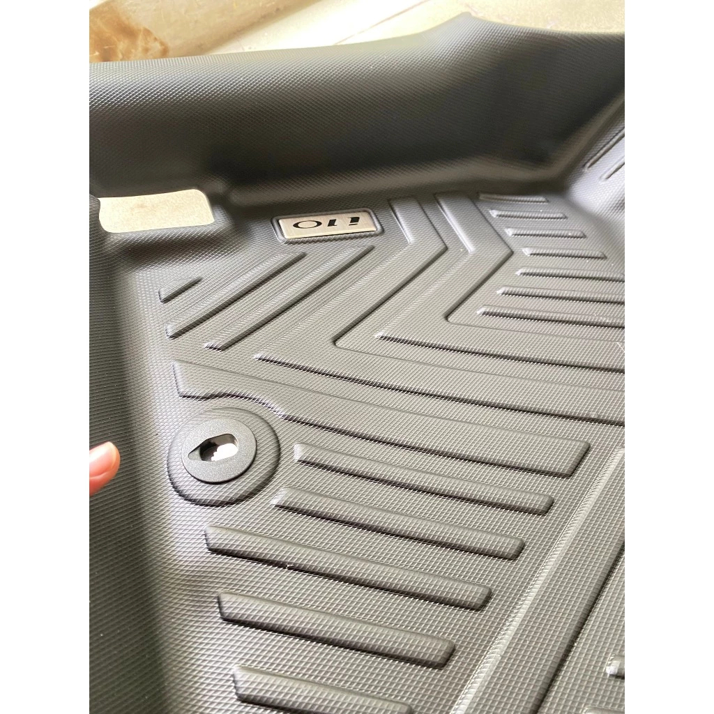 (HUYNDAI I10)Thảm sàn nhựa I10 2022-2024- 5D TPE cao cấp cho Huyndai I10 2022 mẫu 5D tràn viền bậc c