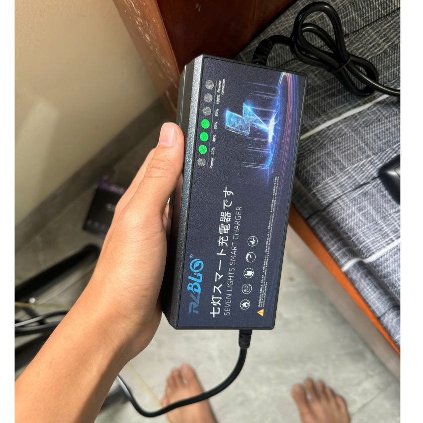 Sạc xe điện báo pin 48V-12 và 20ah & 60V- 20ah Hiệu BLQ ( xe 6 bình ác quy ) bảo hành 1 năm