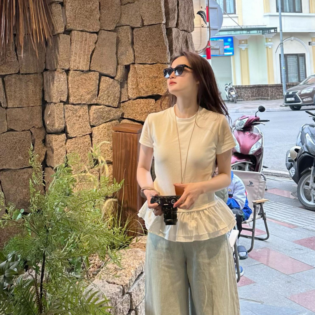 Áo Thun Nữ Phối Bèo Ngắn Tay Xinh Xắn Phong Cách Tiểu Thư, Điệu Đà Chất Liệu Mềm Mại Thoáng Mát BUN222 | BigBuy360 - bigbuy360.vn