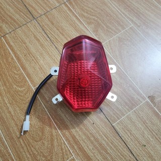  cụm đèn hậu sau xe điện xmen tặng kèm bóng hậu nháy audi 