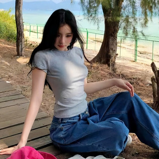 Áo Baby Tee Nữ Trơn Basic Sát Hông, Áo Thun Ngắn Tay Cổ Tròn Tôn Dáng - Hoaihuyenstore - S158
