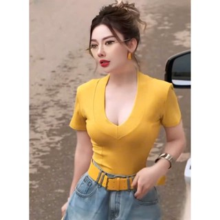 ÁO THUN CỔ TIM VIỀN CỔ BẢN TO ĐỆM VAI - A527