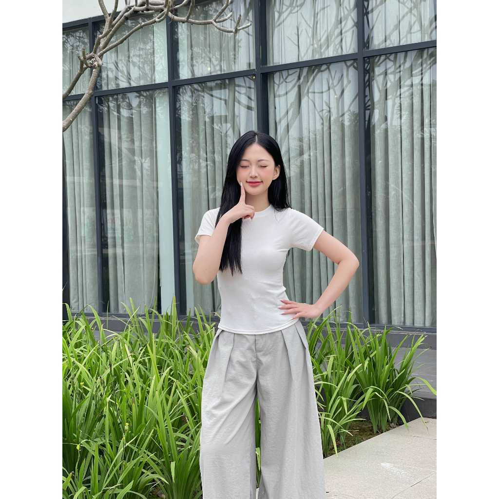 Áo ôm body nữ ngắn tay cổ tròn Gumee, áo thun nữ baby tee thắt eo thun gân lạnh cộc tay co giãn -GTL | BigBuy360 - bigbuy360.vn