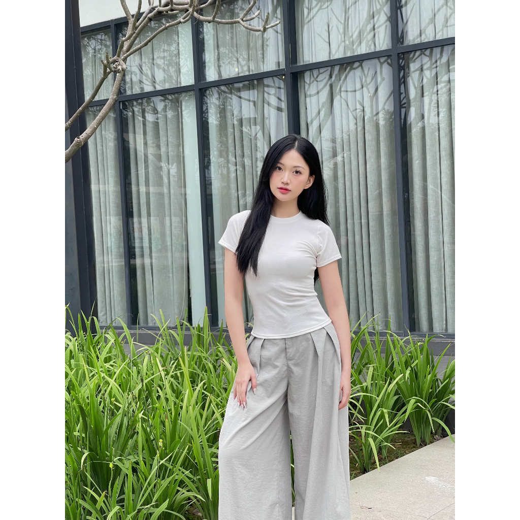 Áo ôm body nữ ngắn tay cổ tròn Gumee, áo thun nữ baby tee thắt eo thun gân lạnh cộc tay co giãn -GTL | BigBuy360 - bigbuy360.vn