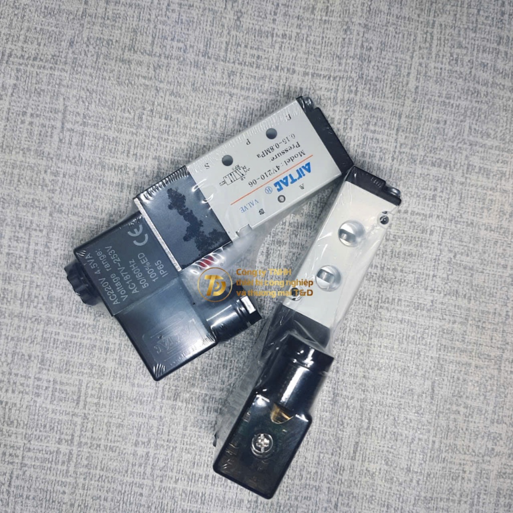 4V210-06 Van điện từ khí nén Airtac Van đơn 5/2