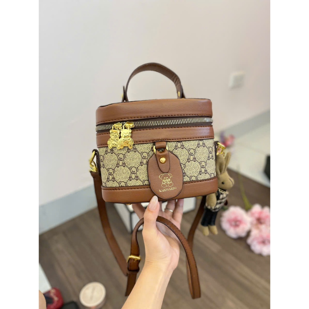 Túi Cốp Nữ Đeo Vai Sang Trọng Kèm Charm – Túi Xách Nữ Cổ Điển Đựng Mỹ Phẩm, Đi Làm Đi Chơi - HT091 | BigBuy360 - bigbuy360.vn