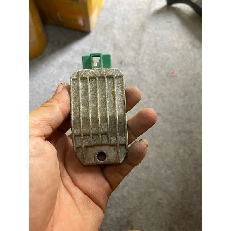 sạc sirius fi -no5 & no6 zin yamaha tháo xe