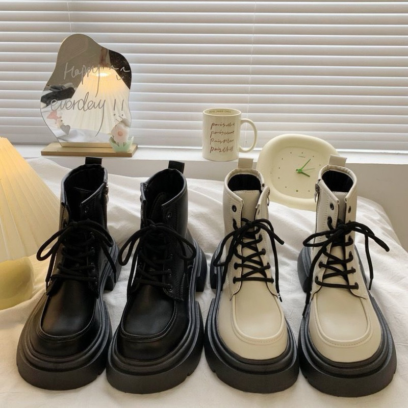 Giày boot nữ cao cổ dây buộc mũi bo viền đế cao 5cm Boot nữ cao cổ buộc dây đế cao 5cm phong cách Hà