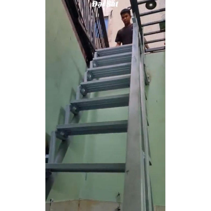 Cầu thang Xếp Gọn.Cầu thang Gấp Tường.Cầu thang Xếp.Cầu thang Gấp.Thang Xếp Thông Minh. Thang Gấp Đa