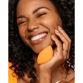 Mút Tán Kem Nền RT Real Techniques MIRACLE COMPLEXION SPONGE