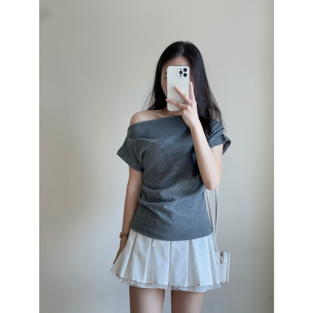 Áo Thun Lệch Vai Xếp Ly, Áo Kiểu Sườn Nhún Eo Thanh Lịch, Áo Phông Form Vừa Chất Vải Co Dãn Mềm Mịn | BigBuy360 - bigbuy360.vn