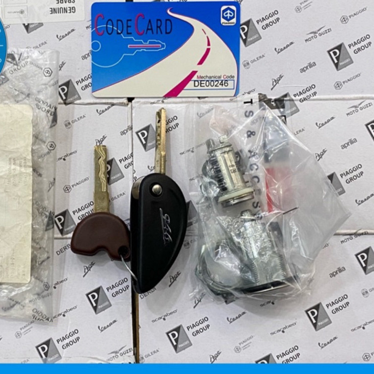 Bộ ổ khoá từ VESPA 946 ( chính hãng )