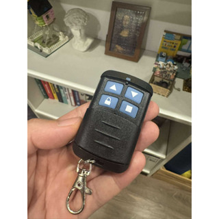 [LOAI 1] Remote cửa cuốn MÃ HỌC LỆNH 433Mhz, nhanh chóng an toàn.