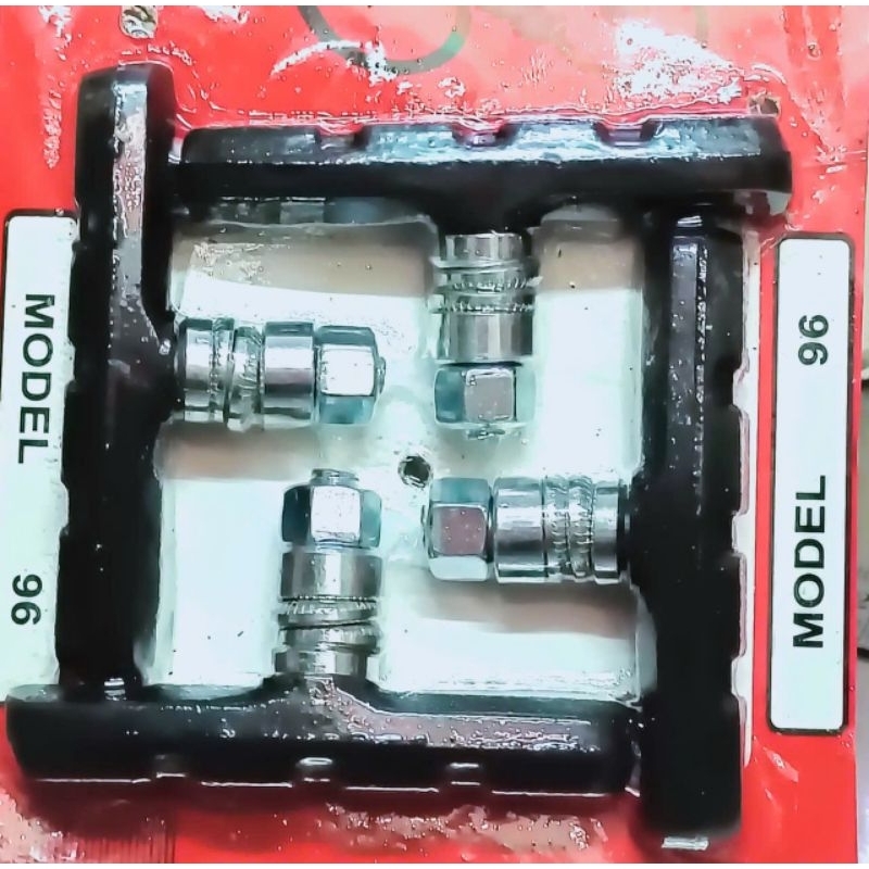 Gôm thắng xe đạp leo núi vỉ .4 cục....