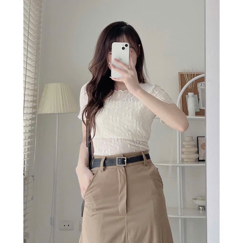 Ao ren nữ croptop kèm quây chất mềm mịn co giãn nhiều.