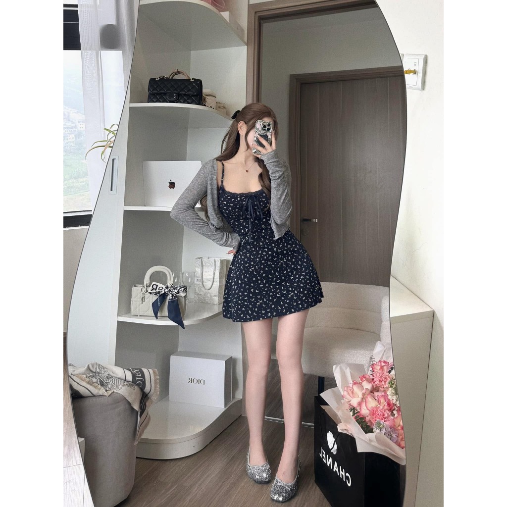 [VIDEO/ SẴN] SET VÁY HAI DÂY HOA NHÍ ÔM BODY KÈM ÁO KHOÁC CARDIGAN XÁM TRẮNG SIÊU XINH S39 | BigBuy360 - bigbuy360.vn