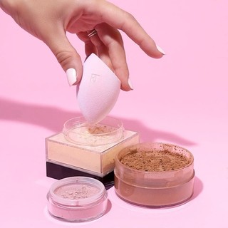 Mút Tán Phấn phủ RT REAL TECHNIQUES Miracle Powder Sponge