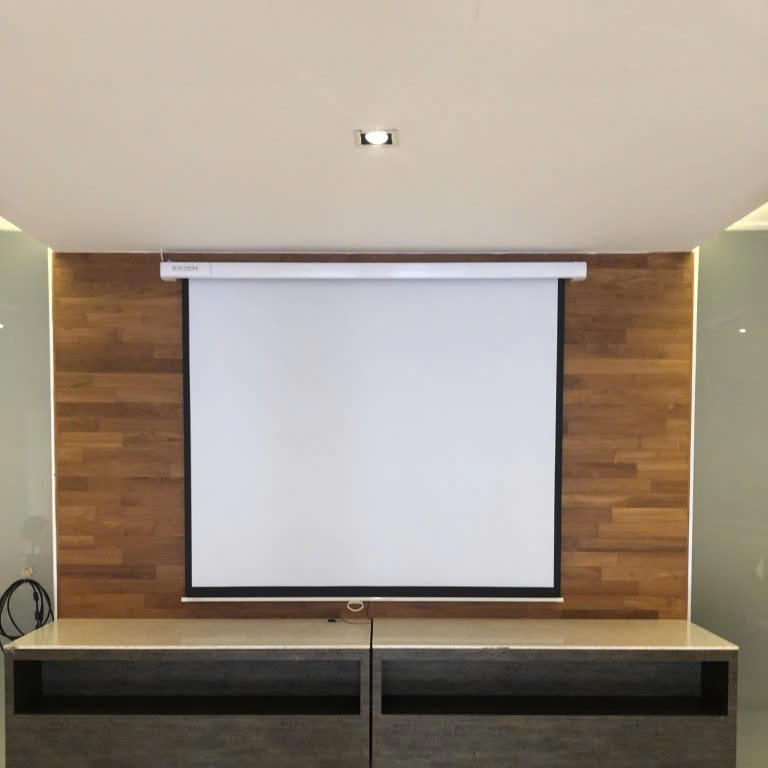 Màn chiếu treo tường kéo tay Apollo/ Prima chính hãng kích thước 85 inch tới 170 inch (85" - 170")