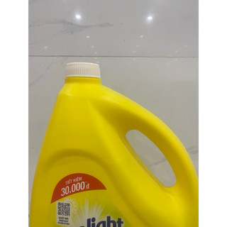 Nước rửa chén Sunlight huơng chanh can 3.6kg ( mầu vàng )