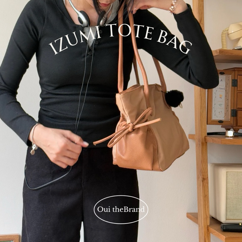 [ Tặng 𝗖𝗵𝗮𝗿𝗺 ] Izumi いずみ Tote Bag - Túi Tote Dù Phối Ngăn Nhún IZUMI ( Ouithebrand ) | BigBuy360 - bigbuy360.vn