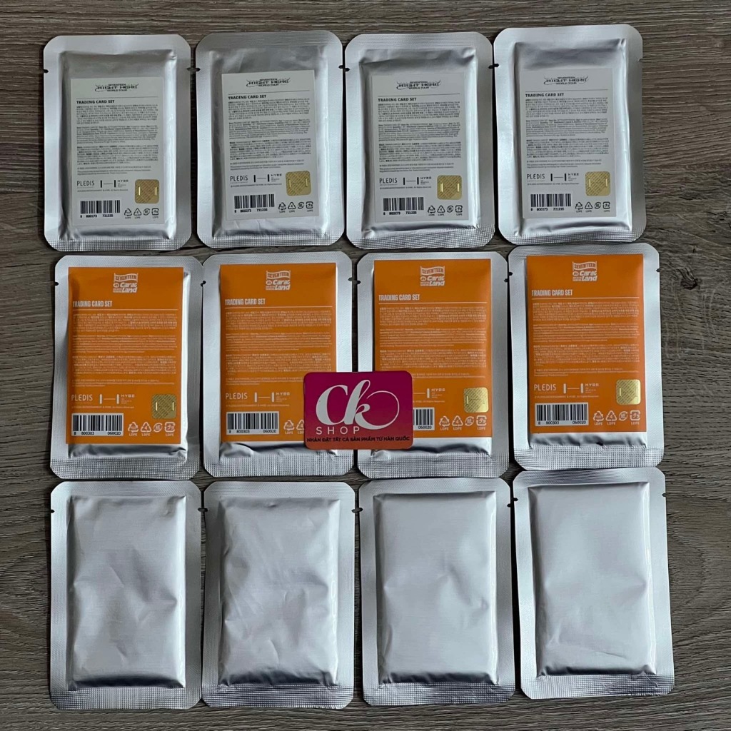 Bộ ảnh SEVENTEEN - Carat Land, World Tour RIGHT HERE Trading Card có sẵn