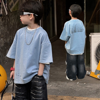 Áo thun xanh rách chữ sau lưng cho bé trai mùa hè mới B82-21547