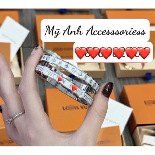 Vòng tay L.V màu trắng thép titan cao cấp k gỉ set size17 cho nữ mã MA710