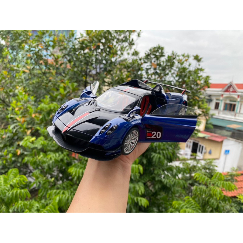 Mô Hình Xe Hơi pagani huayra huayra bc Bằng Hợp Kim Tỉ Lệ 1:18 Có Đèn, Đánh Lái