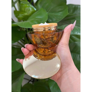 Kem Sen Tuyết Dưỡng Trắng Da Ban Ngày